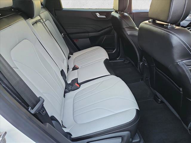 Used 2026 Ford Escape SE w/ PHEV Premium Package FWD image 21