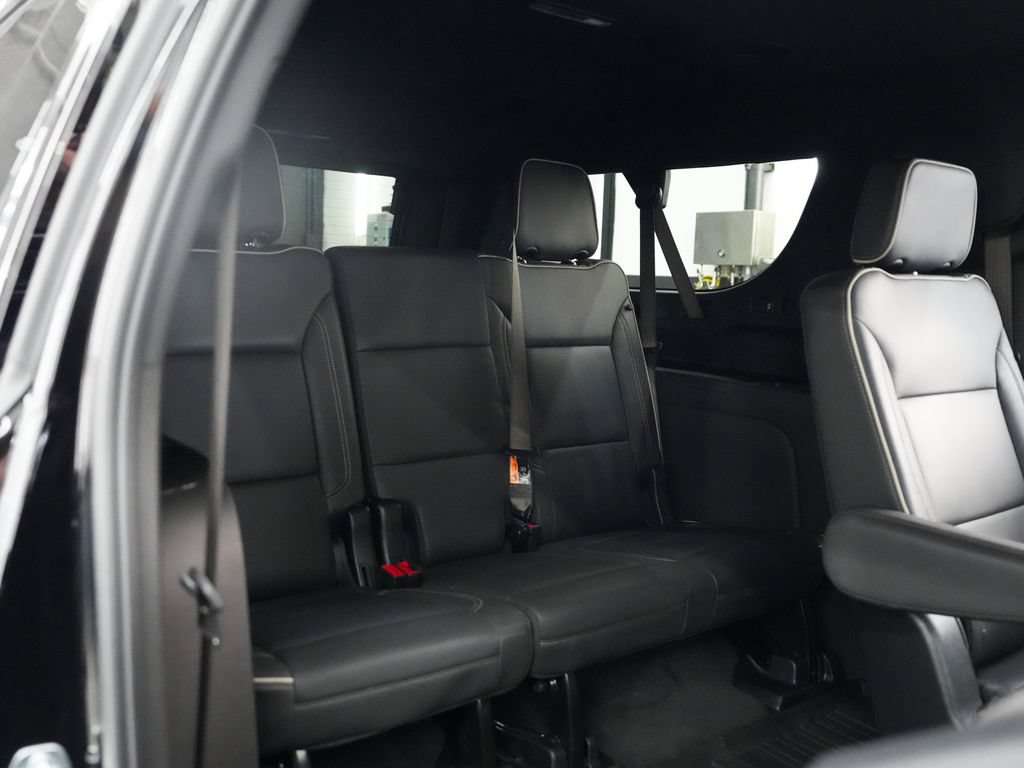 Used 2025 GMC Yukon XL Elevation w/ LPO, Elevation Black Package AWD/4WD image 33
