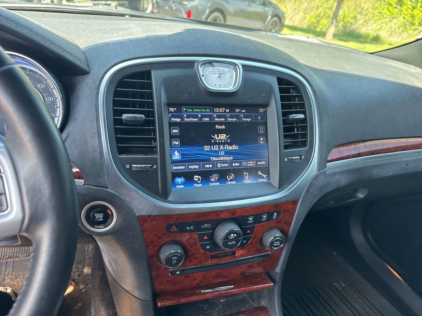 Used 2014 Chrysler 300 AWD image 16