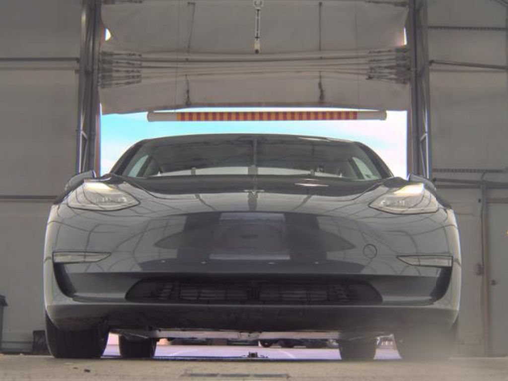 Used 2023 Tesla Model 3 Standard Range RWD image 3