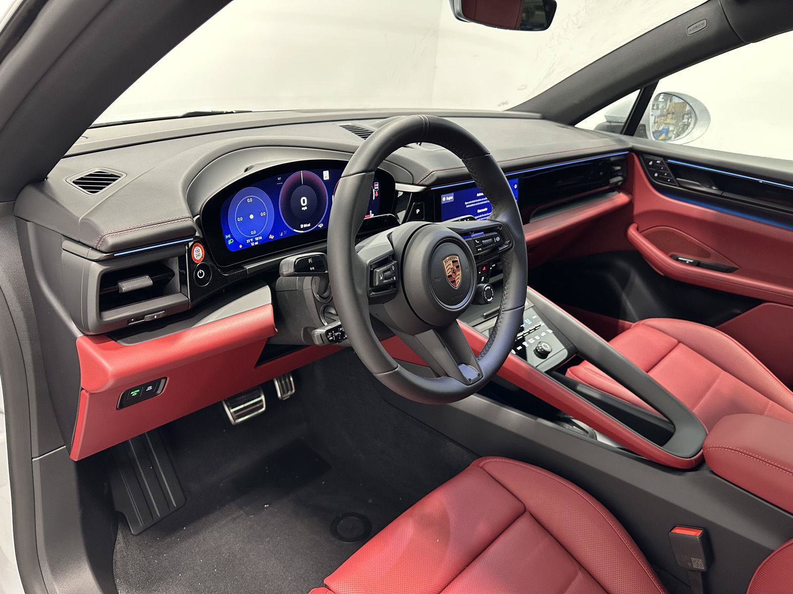 New 2026 Porsche Macan 4S Electric AWD/4WD image 4