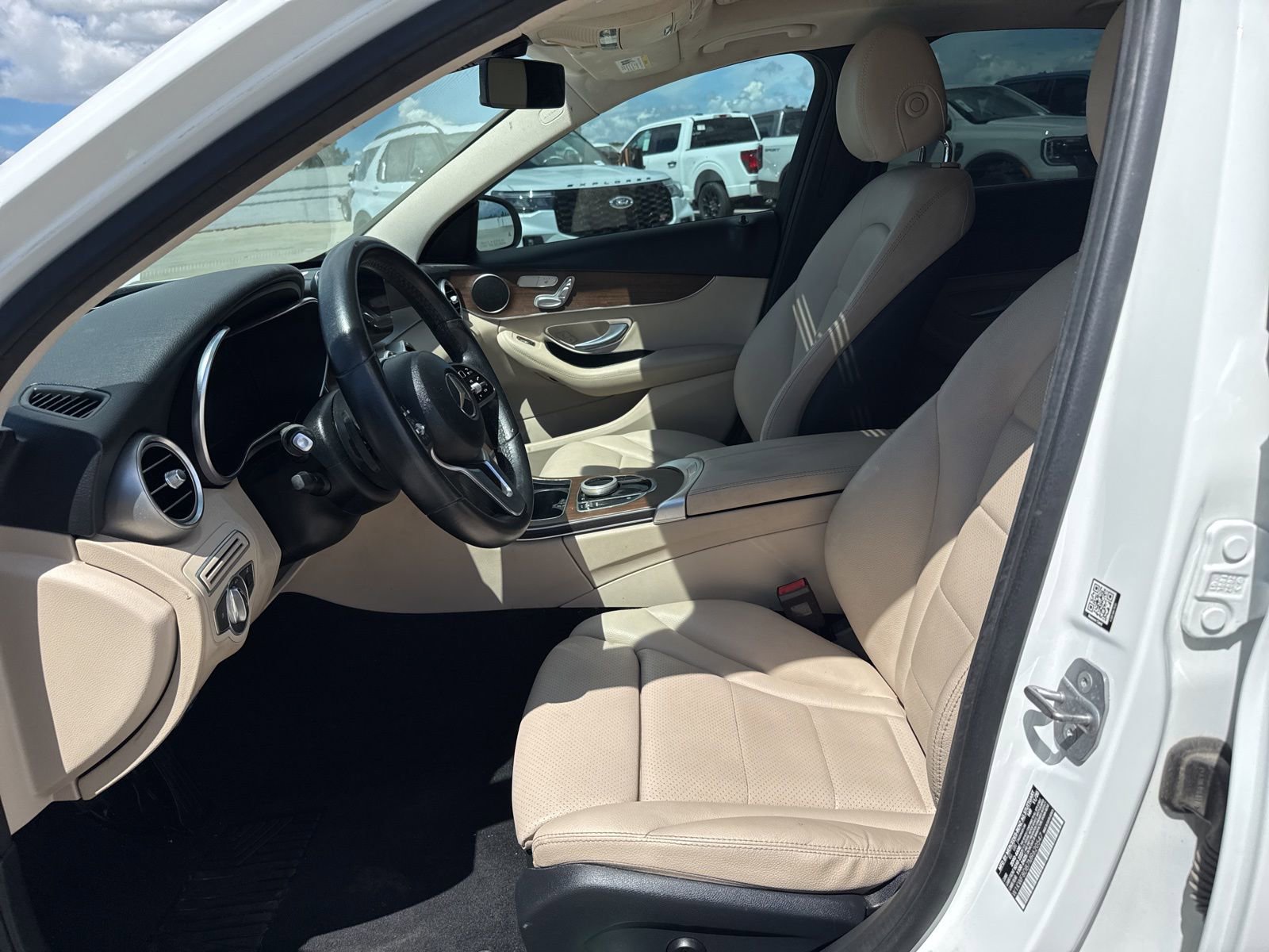 Used 2021 Mercedes-Benz C 300 Sedan image 5