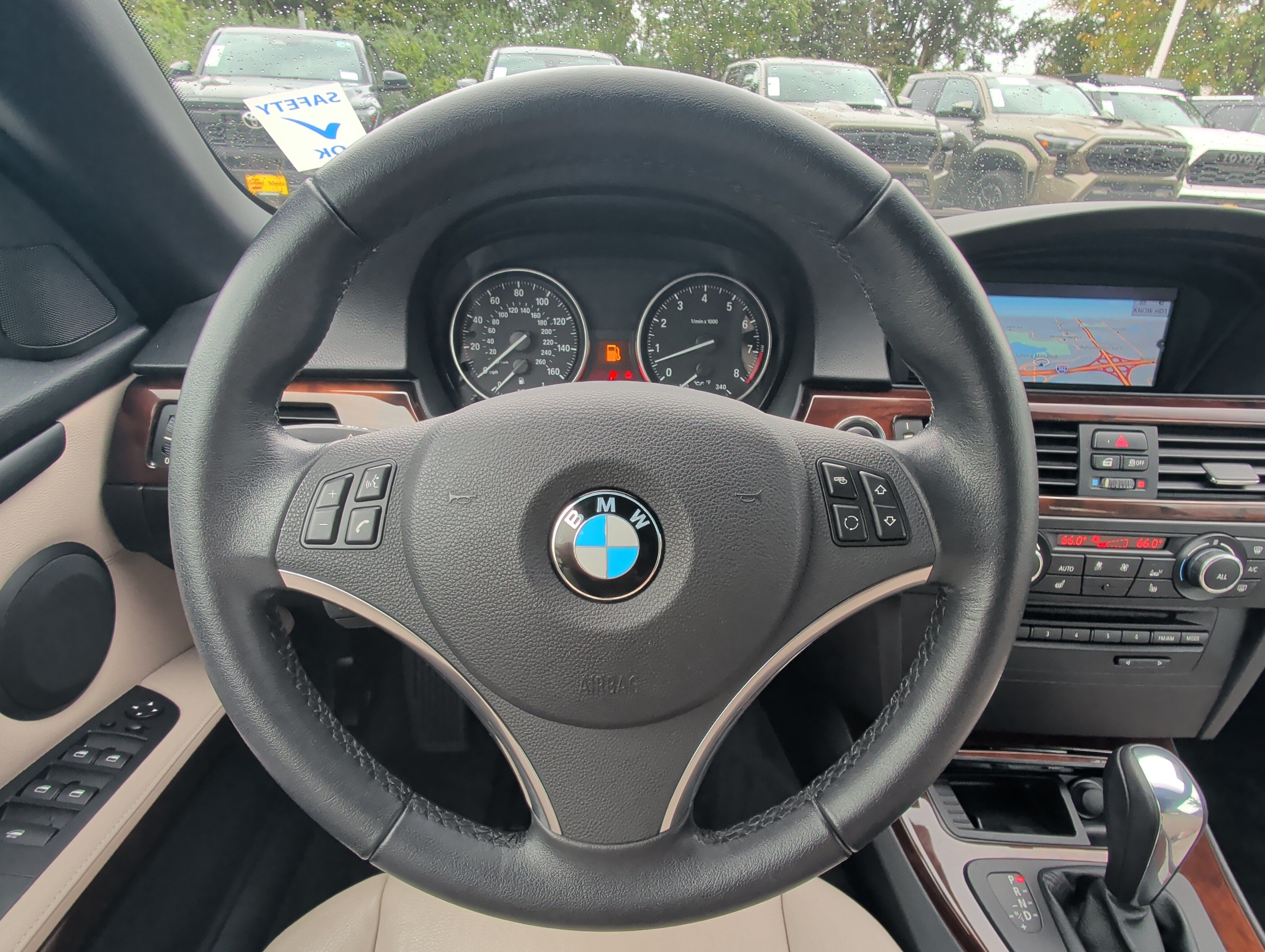 Used 2013 BMW 328i Convertible RWD image 20