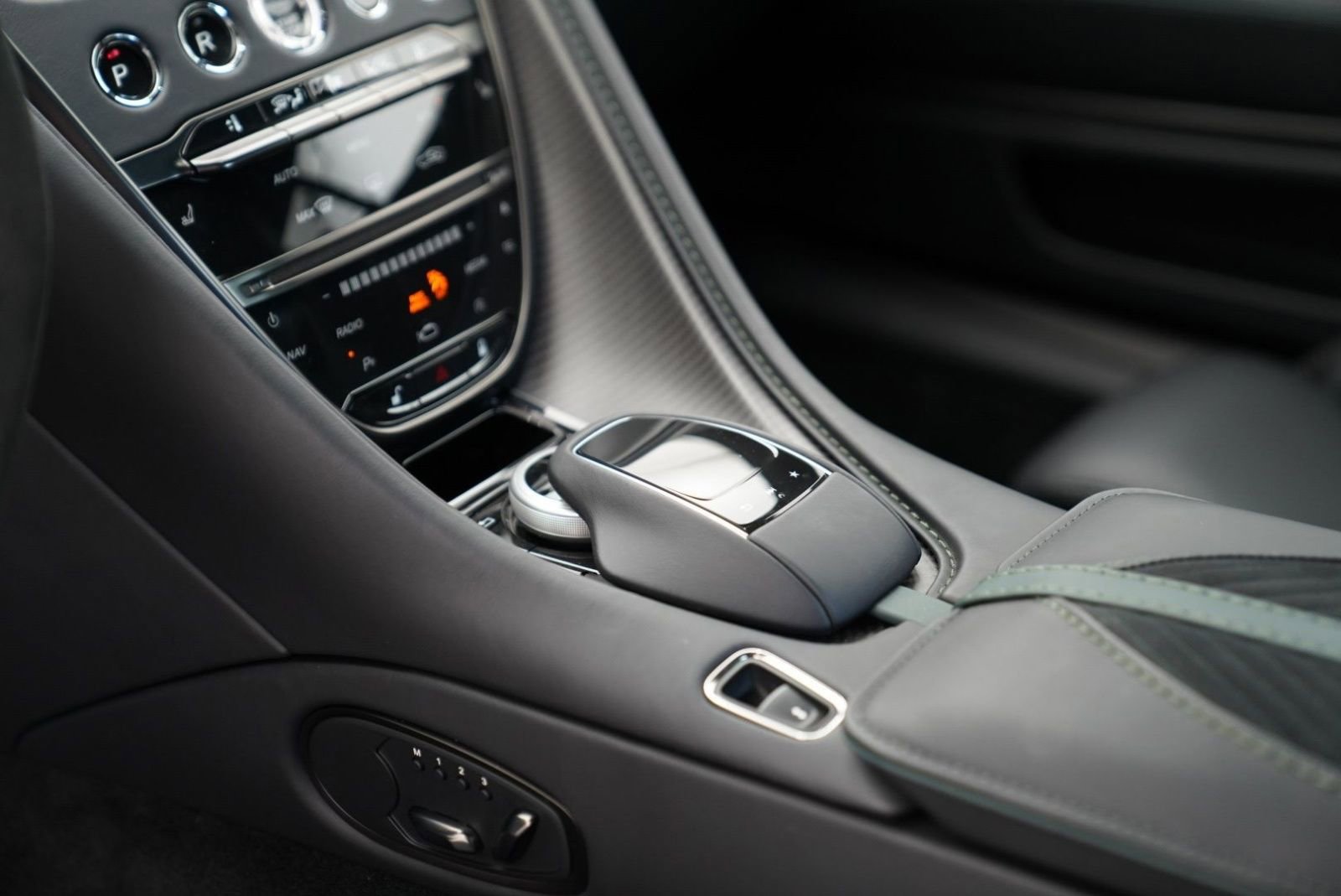 Used 2023 Aston Martin DBS Coupe RWD image 22