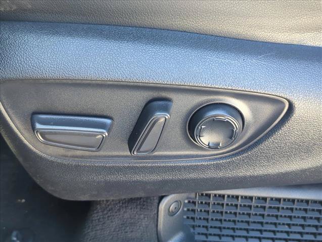 Used 2022 Toyota Sienna XSE FWD image 13