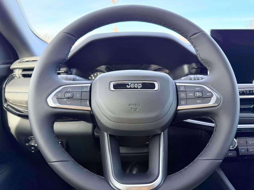 New 2026 Jeep Compass Limited image 18