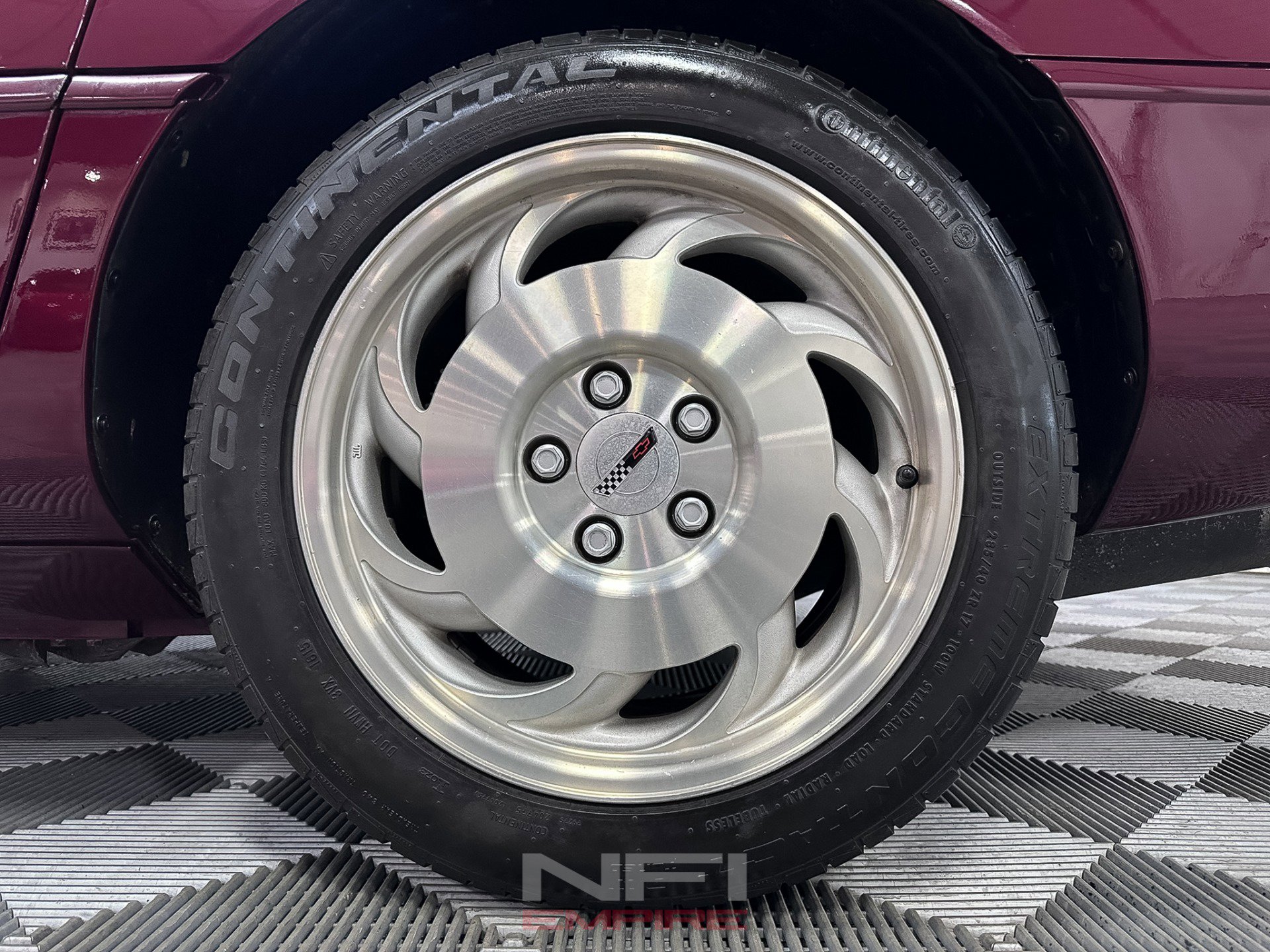 Used 1993 Chevrolet Corvette Convertible 2D image 31