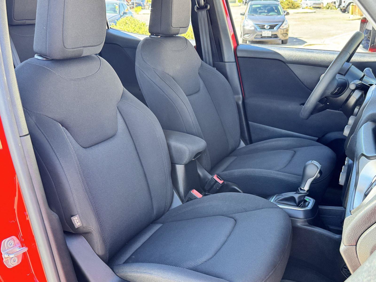 Used 2020 Jeep Renegade Sport FWD image 31