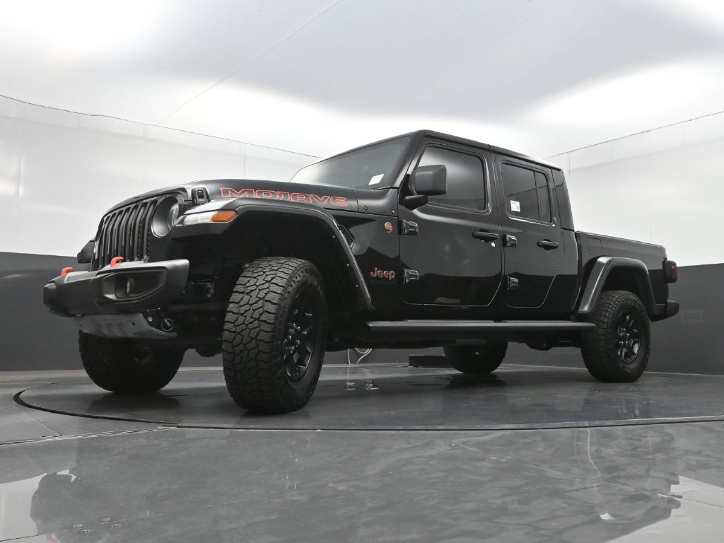 Used 2023 Jeep Gladiator Mojave w/ Trailer Tow Package AWD/4WD image 26