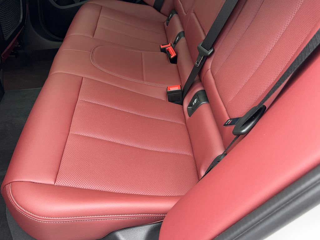 Used 2023 BMW X4 M40i w/ Premium Package image 44