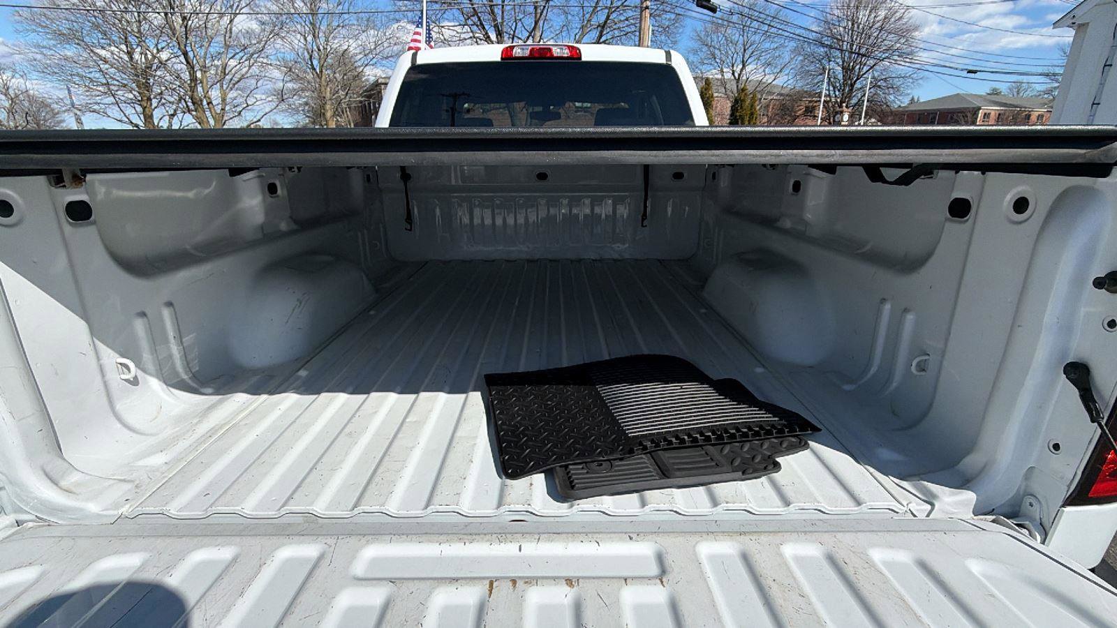 Used 2018 Chevrolet Silverado 1500 LT w/ All Star Edition image 11