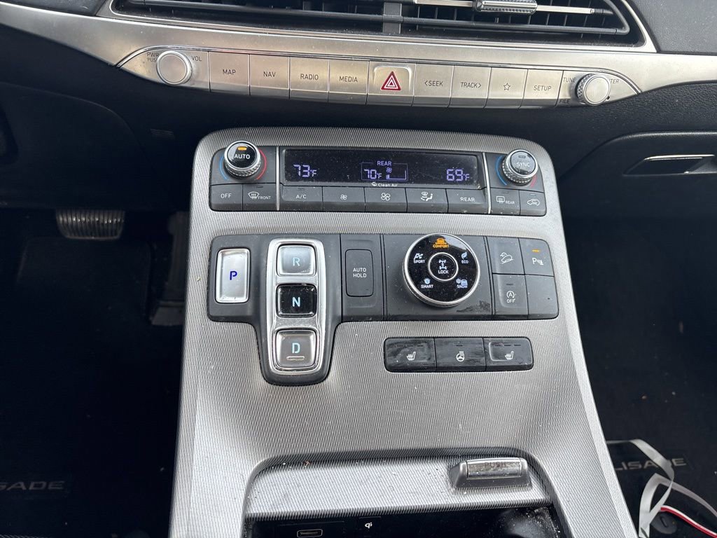 Used 2021 Hyundai Palisade SEL w/ Premium Package image 17