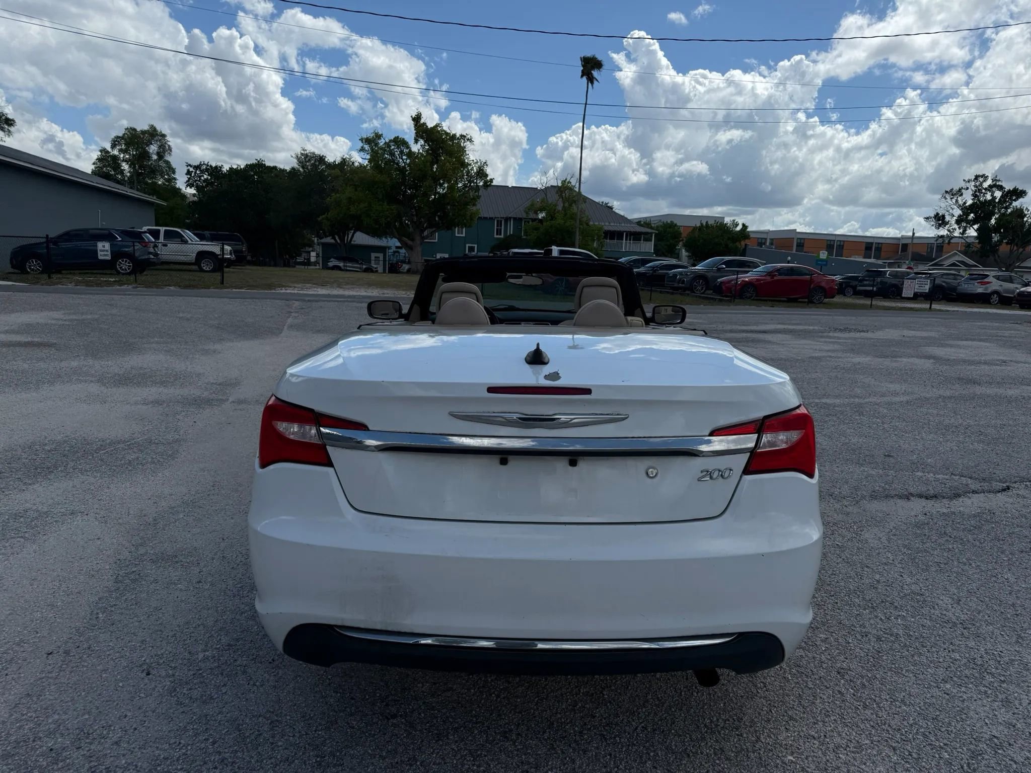 Used 2014 Chrysler 200 Touring image 8