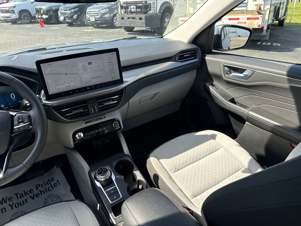 Used 2023 Ford Escape Active w/ Tech Pack #2 AWD/4WD image 11