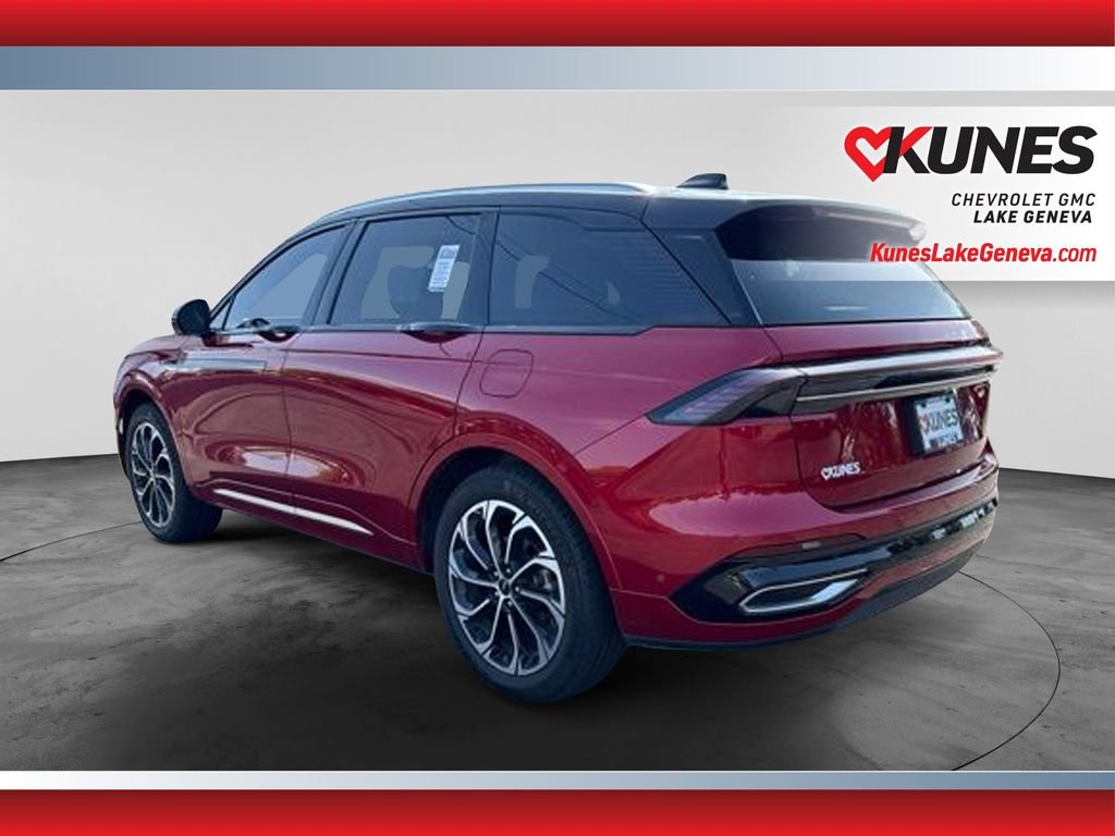Used 2024 Lincoln Nautilus Reserve AWD/4WD image 8