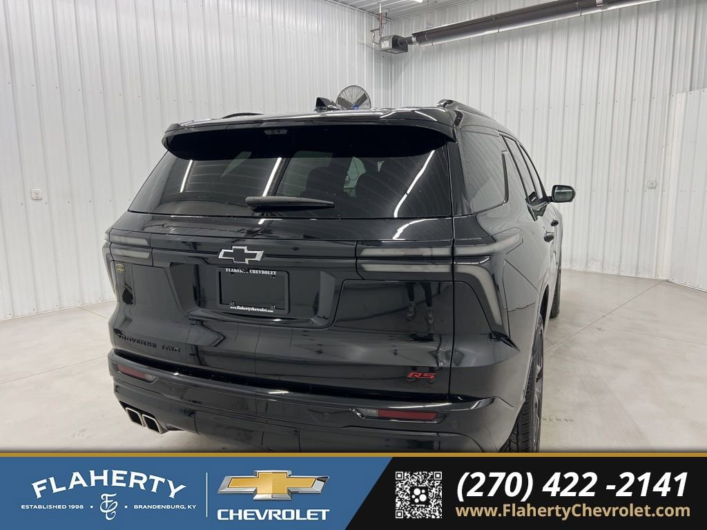 Used 2024 Chevrolet Traverse RS w/ LPO, Floor Liner Package AWD/4WD video 3