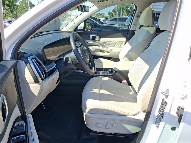 Used 2025 Kia Sorento SX FWD image 10