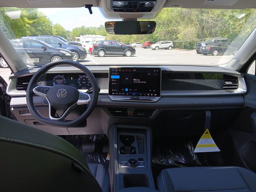 New 2026 Volkswagen Tiguan SE image 12
