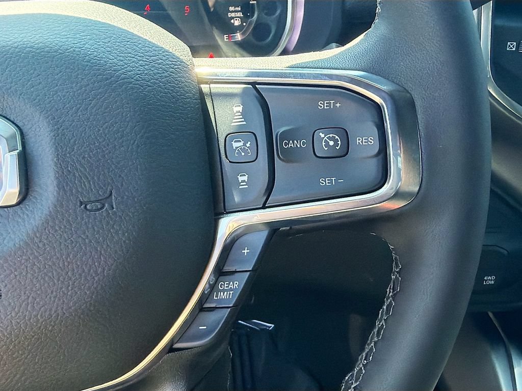 New 2026 RAM 3500 Laramie AWD/4WD image 36