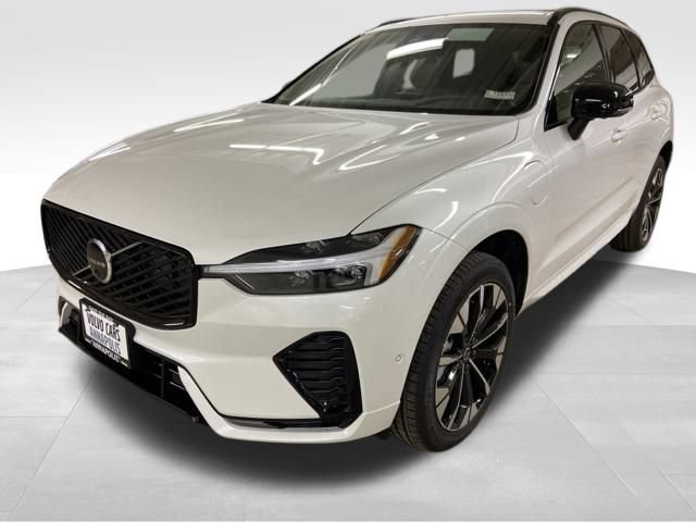 New 2026 Volvo XC60 T8 Plus AWD/4WD image 3