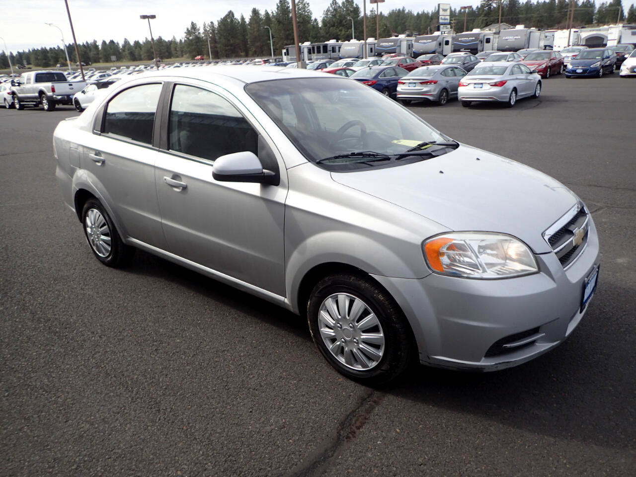 Used 2010 Chevrolet Aveo LT image 7
