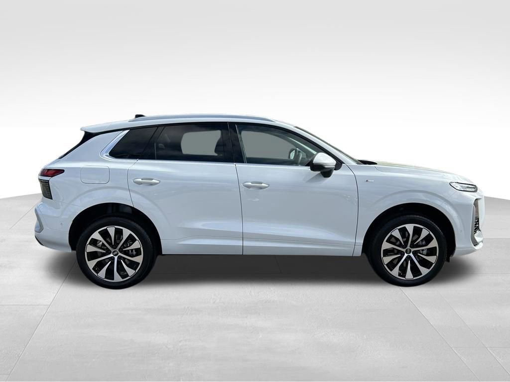 New 2026 Audi Q3 quattro 2.0T image 6