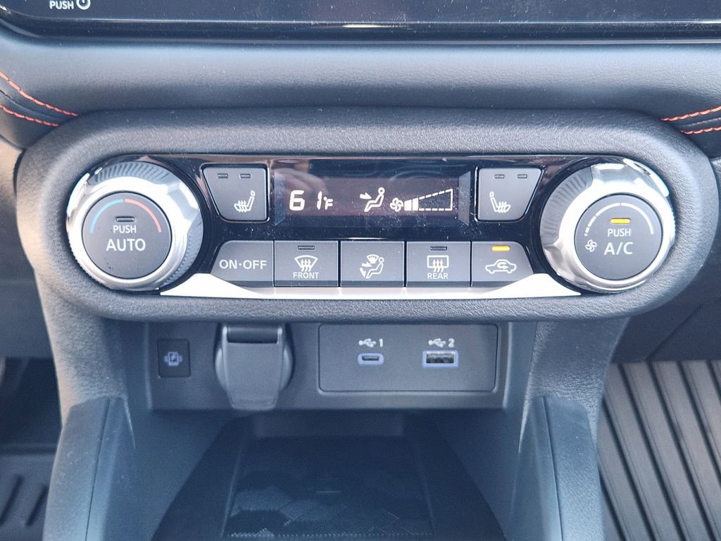 New 2025 Nissan Versa SR w/ Trunk Package FWD image 14