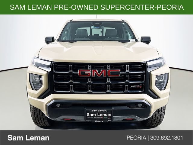 Used 2024 GMC Canyon AT4 image 2