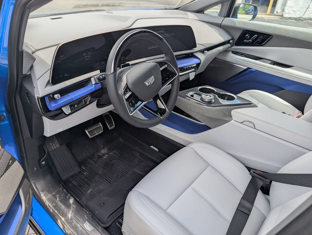 New 2026 Cadillac Optiq Luxury 1 w/ LPO, Floor Liner Package AWD/4WD image 12