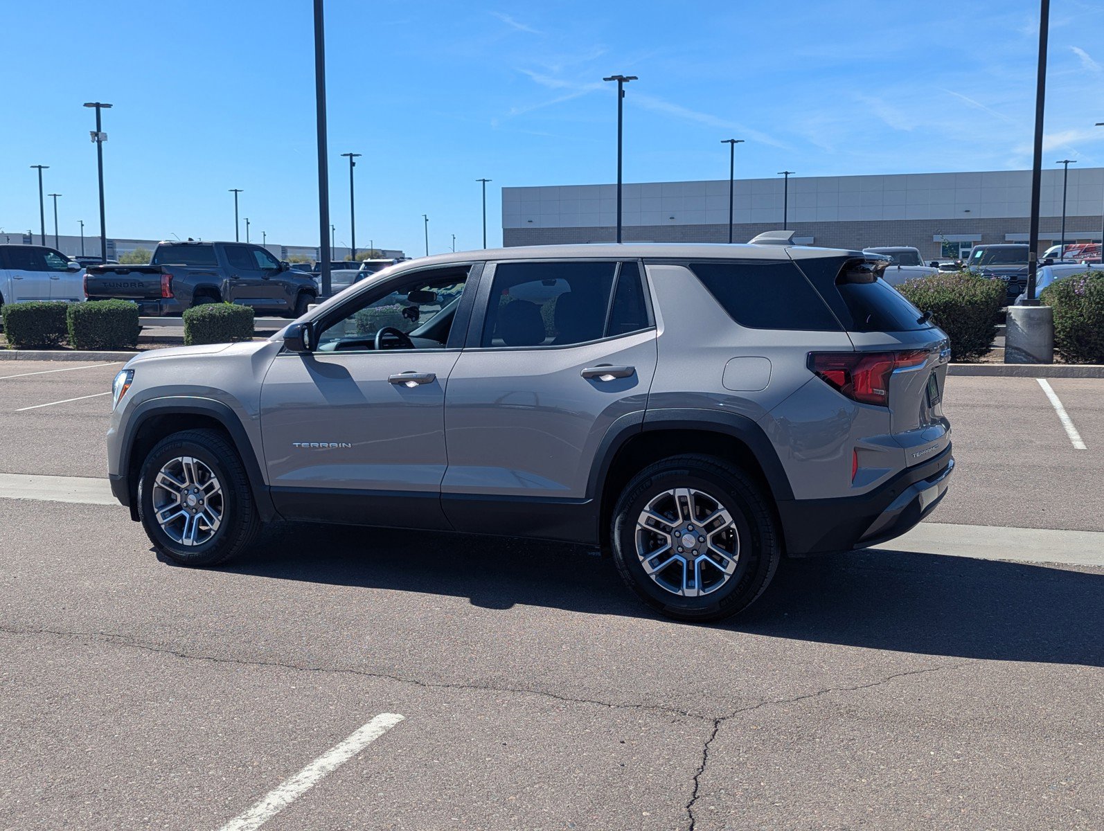 Certified 2025 GMC Terrain Elevation image 3