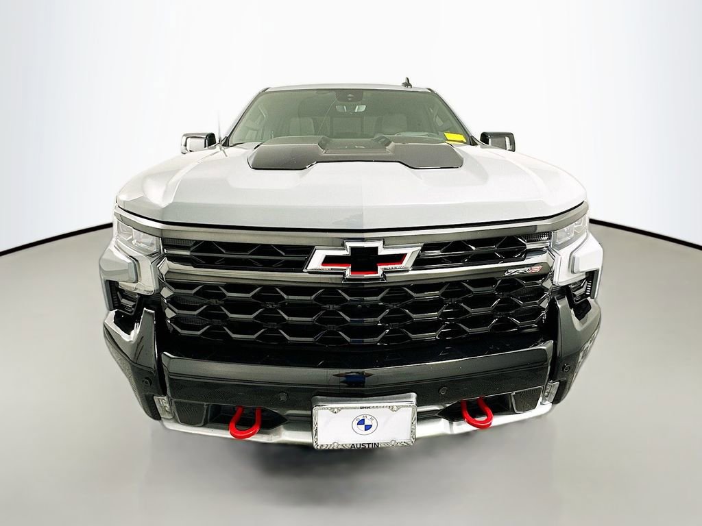 Used 2025 Chevrolet Silverado 1500 ZR2 w/ Technology Package image 2