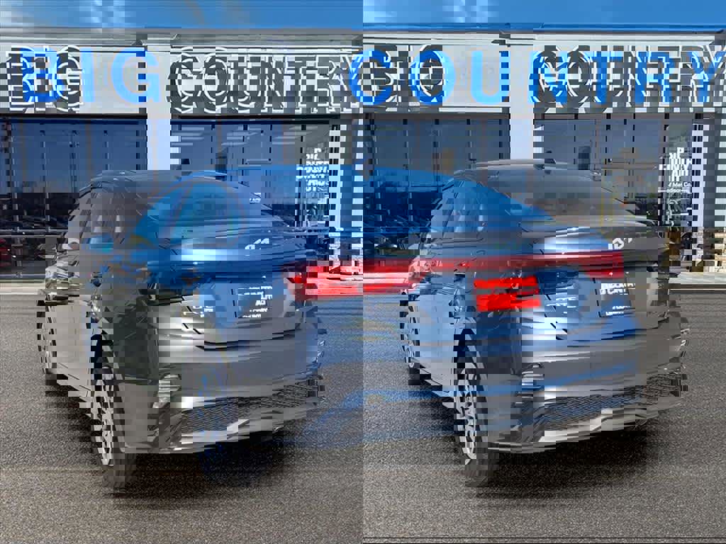 Used 2024 Kia Forte LX image 2