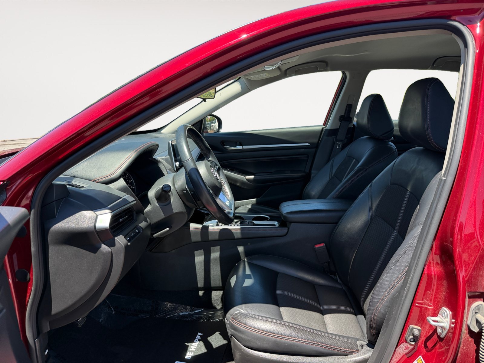Used 2023 Nissan Altima 2.5 SR FWD image 10