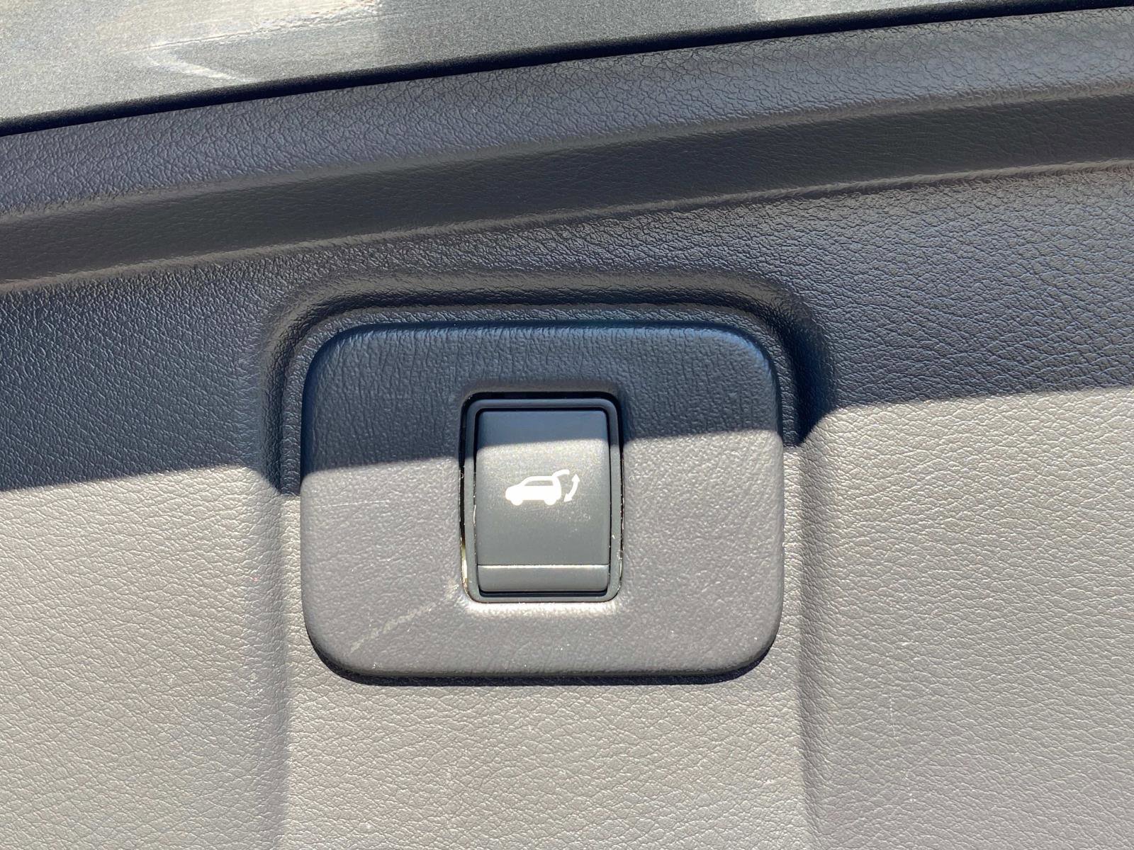 Used 2016 Nissan Murano Platinum w/ Platinum Technology Package image 6