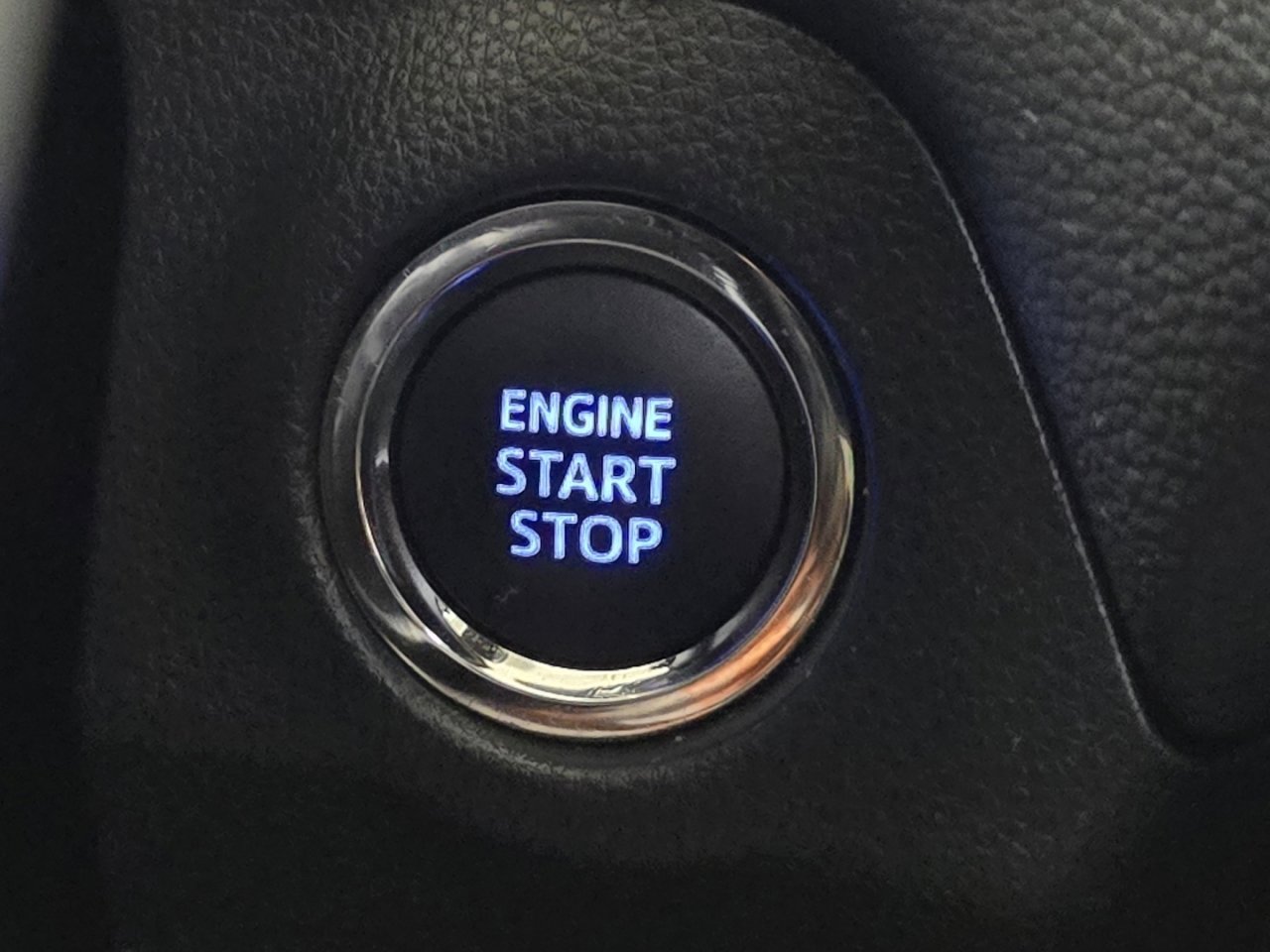 Certified 2019 Toyota RAV4 Limited w/ Advanced Technology Package image 30