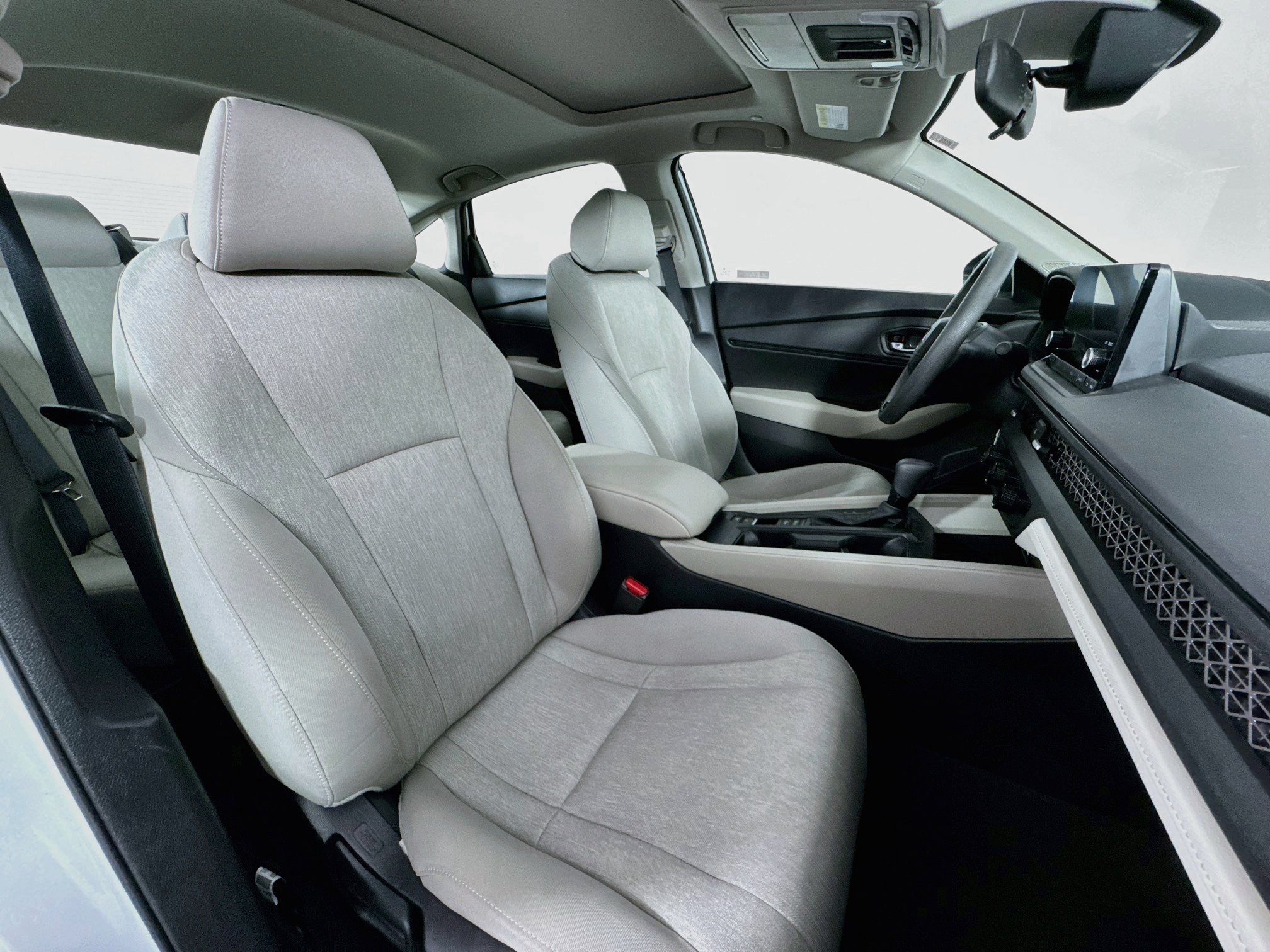 Certified 2023 Honda Accord EX image 27