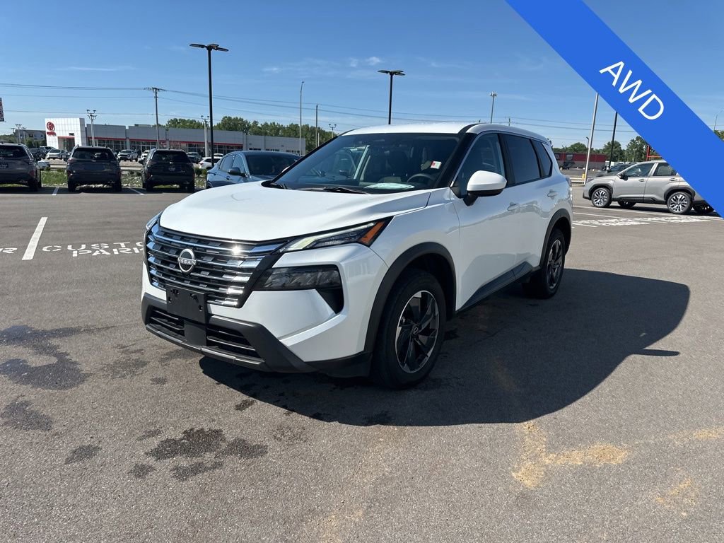 Used 2024 Nissan Rogue SV AWD/4WD image 4