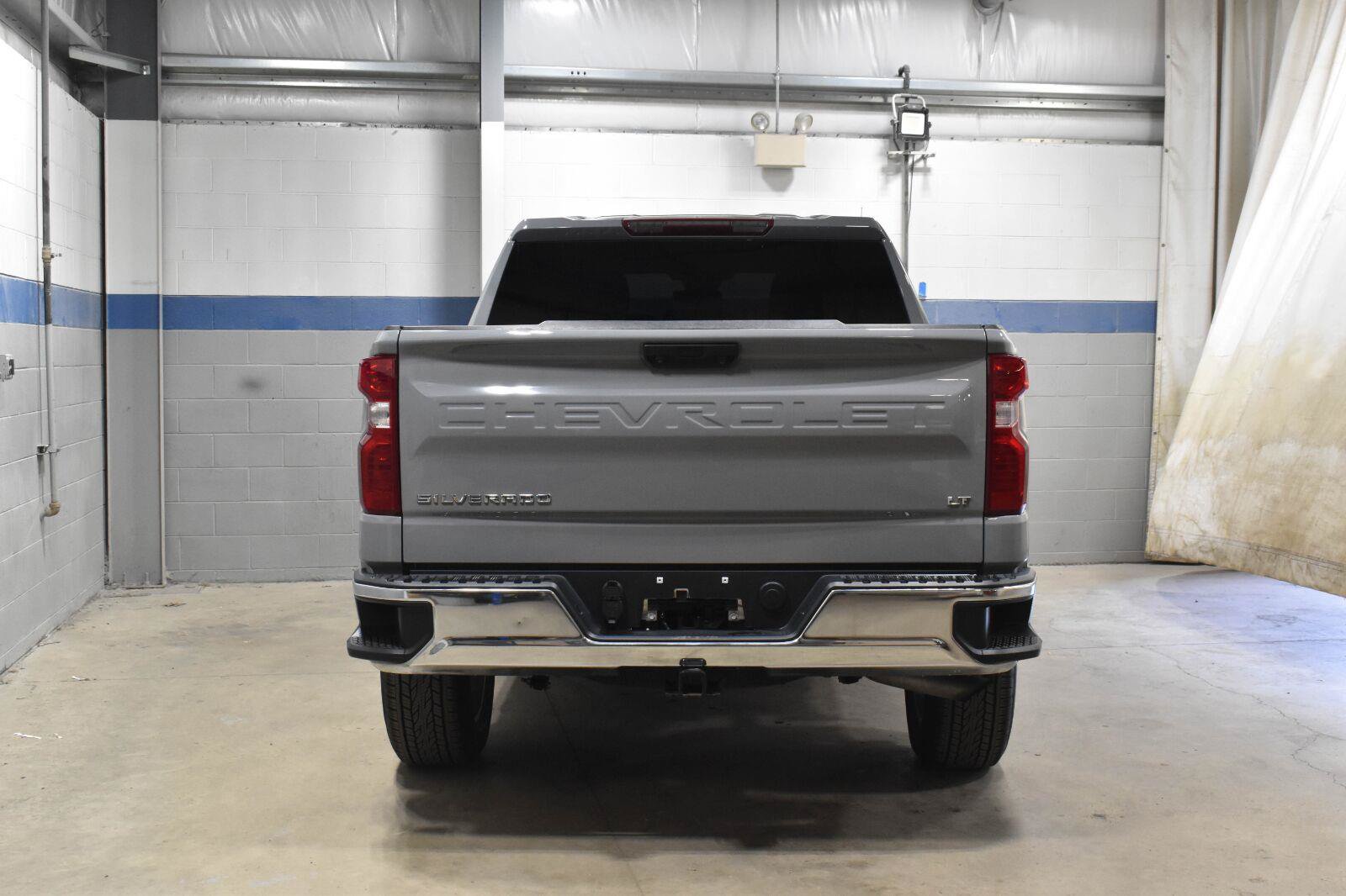 Used 2024 Chevrolet Silverado 1500 LT AWD/4WD image 22