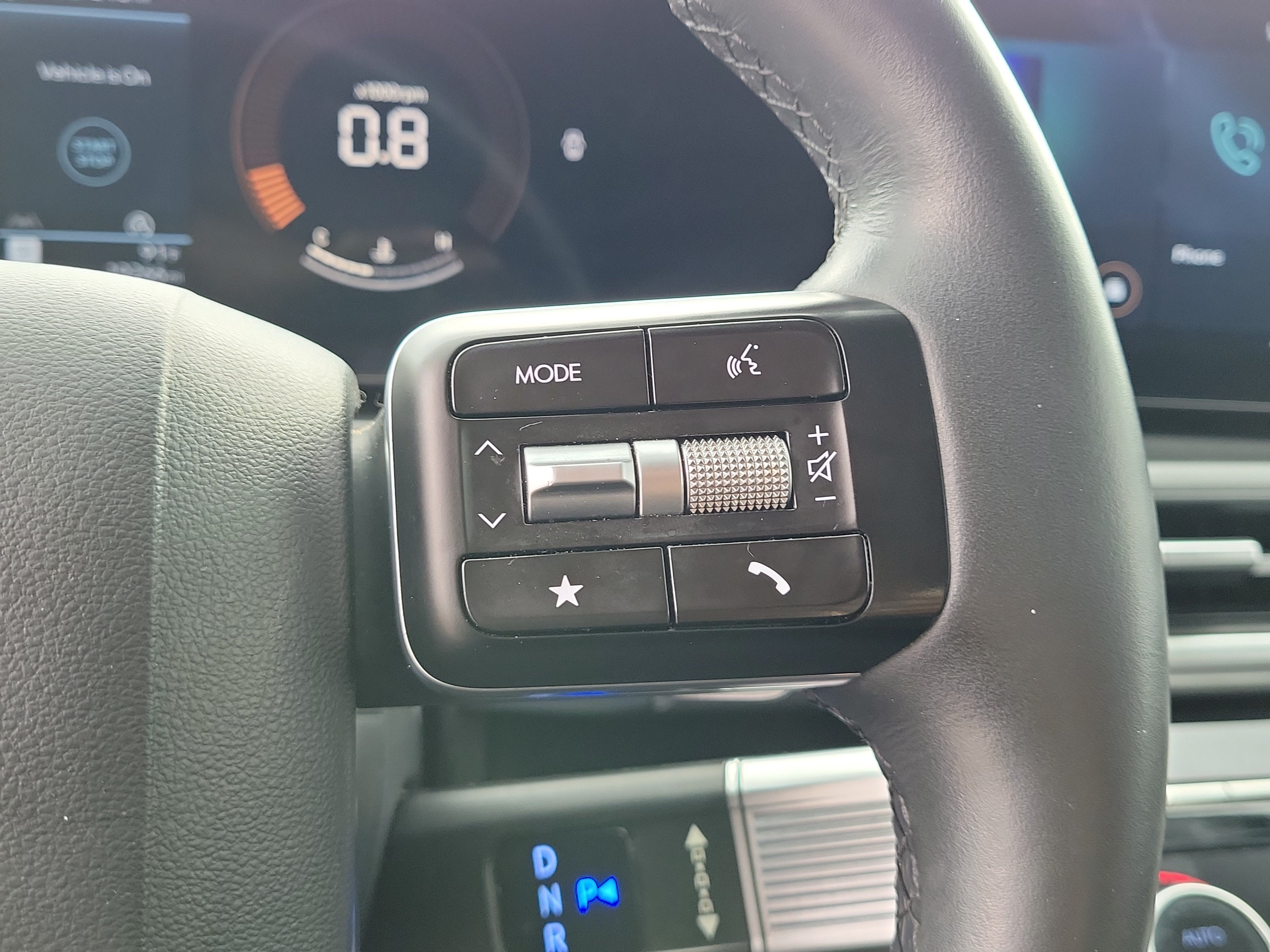 Used 2025 Hyundai Santa Fe SEL FWD image 20