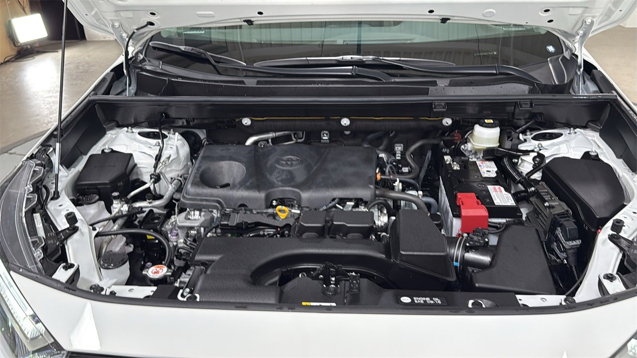 Certified 2025 Toyota RAV4 XLE image 25