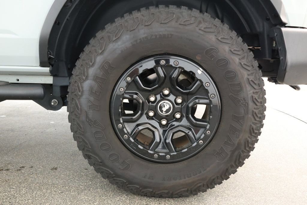 Used 2022 Ford Bronco Wildtrak image 7