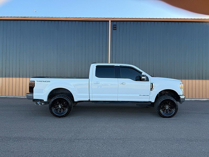 Used 2022 Ford F250 Lariat w/ Tremor Off-Road Package image 4
