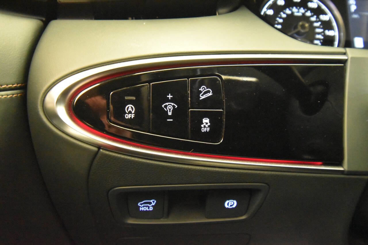 Used 2022 Genesis GV70 2.5T w/ Advanced Package image 30