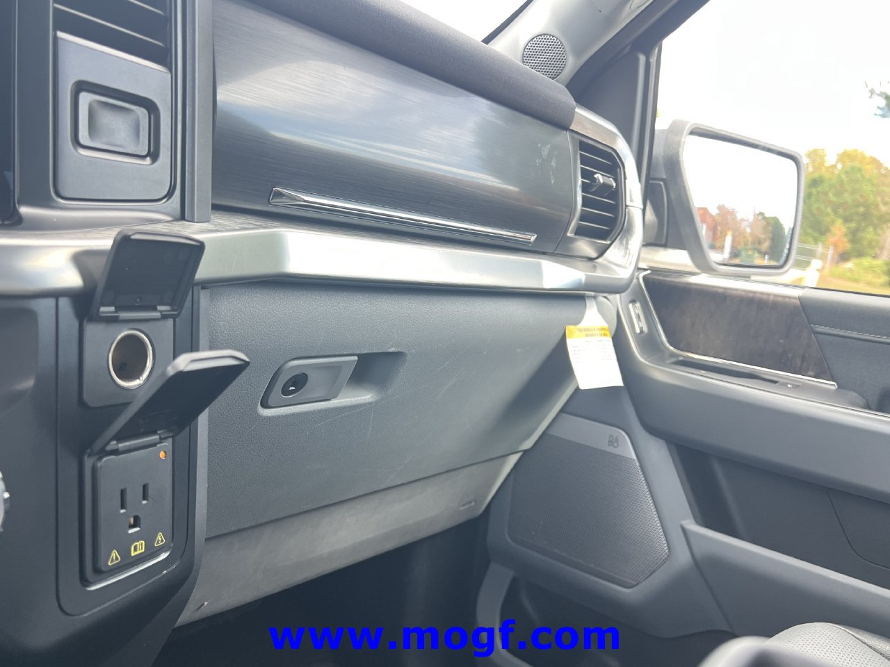 Certified 2022 Ford F150 Lariat AWD/4WD image 12