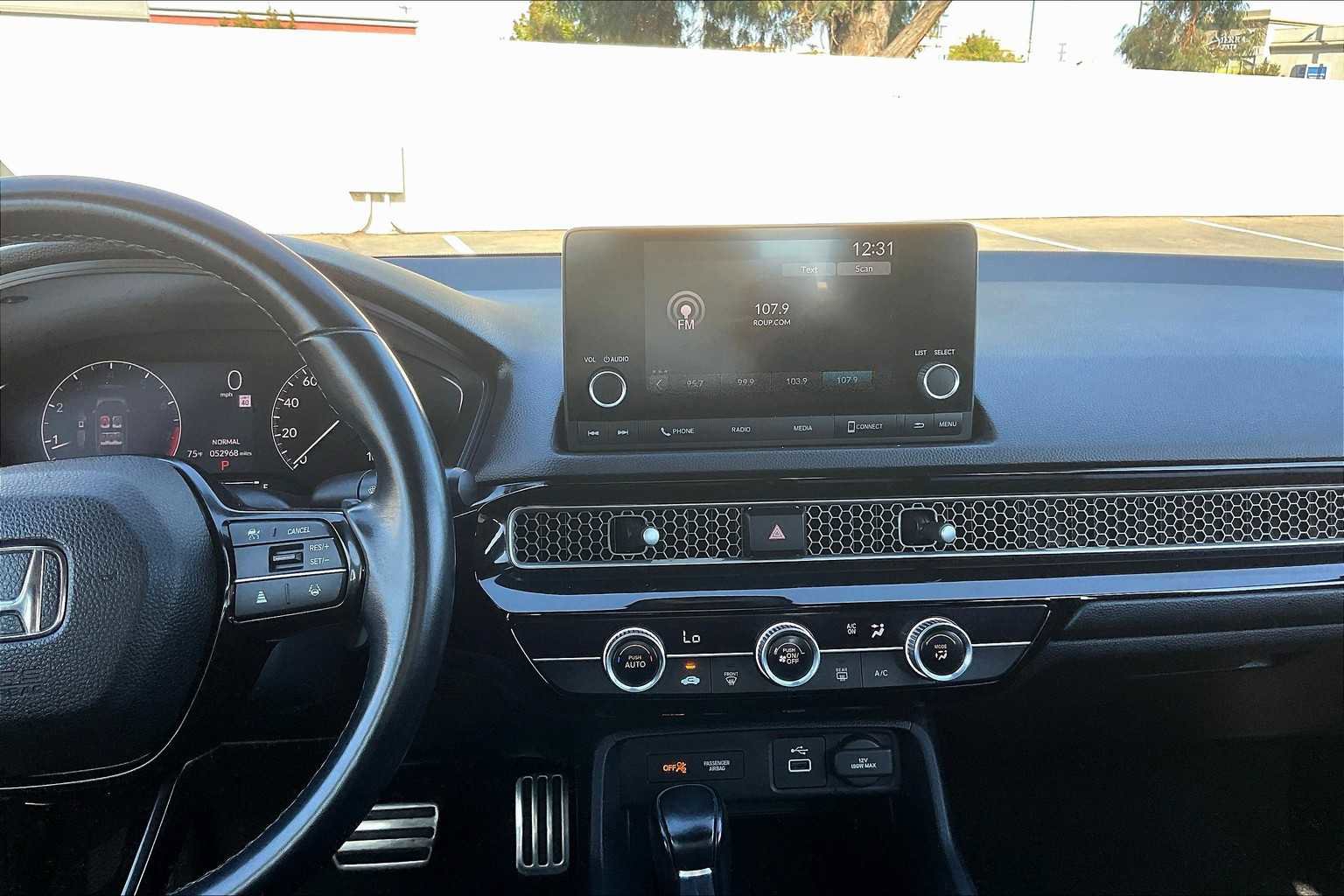 Used 2022 Honda Civic Sport image 9