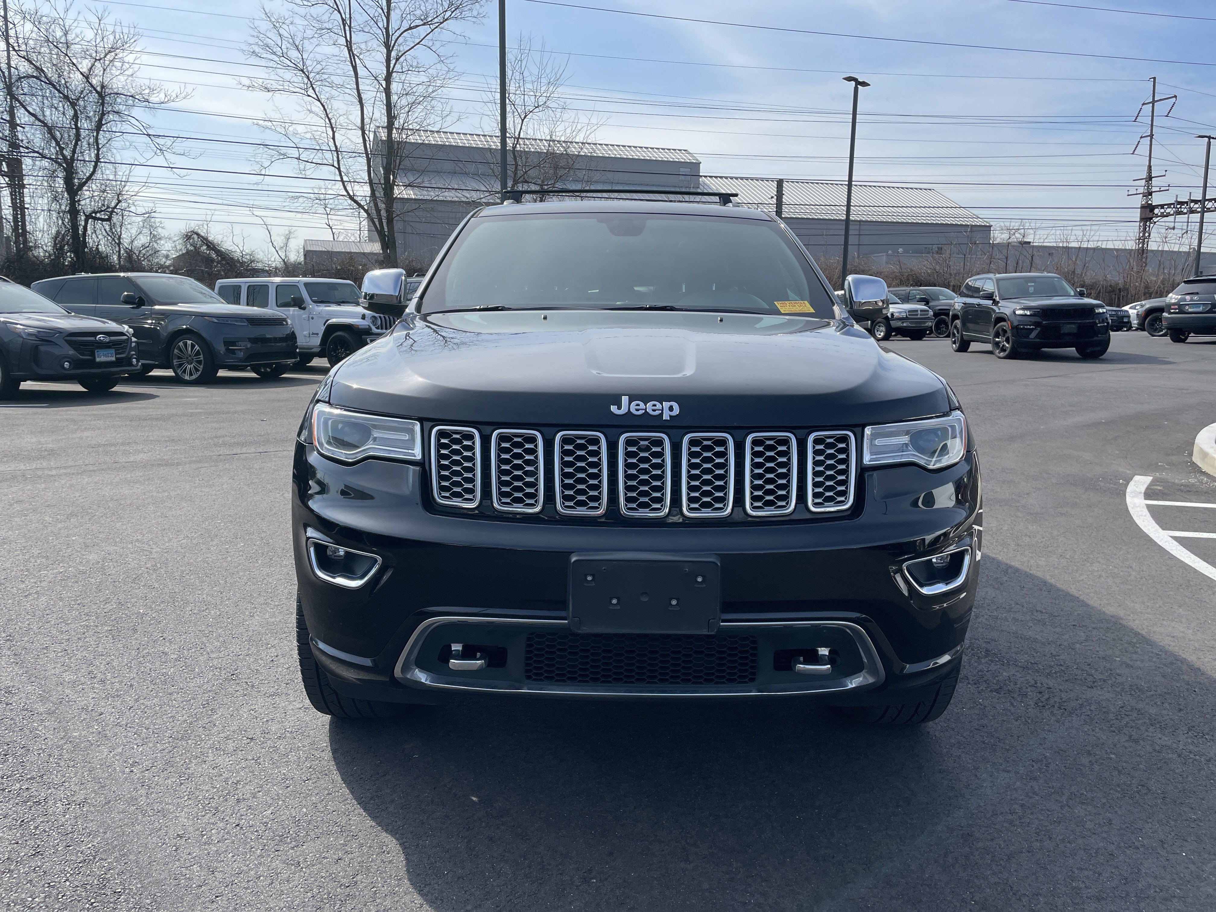 Used 2018 Jeep Grand Cherokee Overland image 2