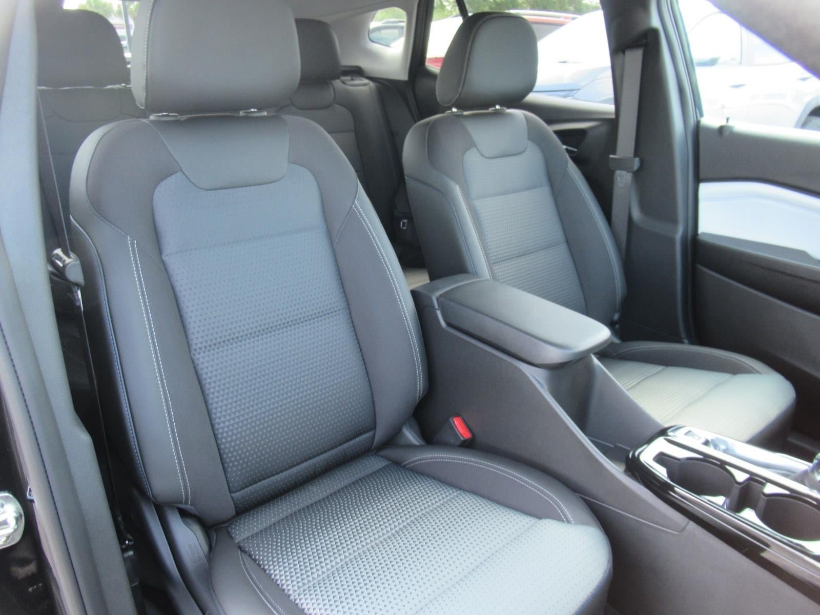 New 2026 Chevrolet Trax LT w/ Sunroof Package FWD image 9