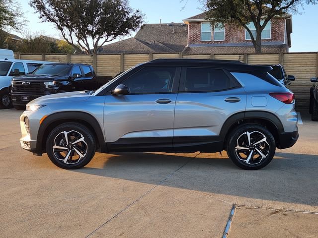 Used 2023 Chevrolet TrailBlazer RS w/ Sun and Liftgate Package FWD image 11