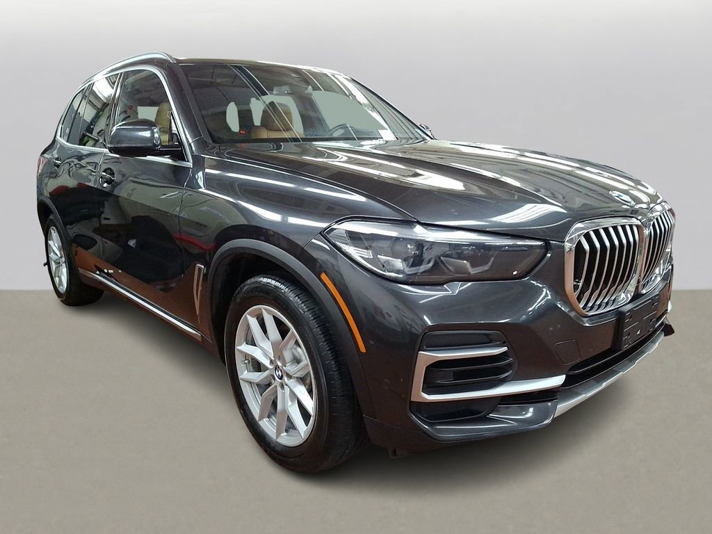 Used 2023 BMW X5 xDrive40i w/ Premium Package AWD/4WD image 3