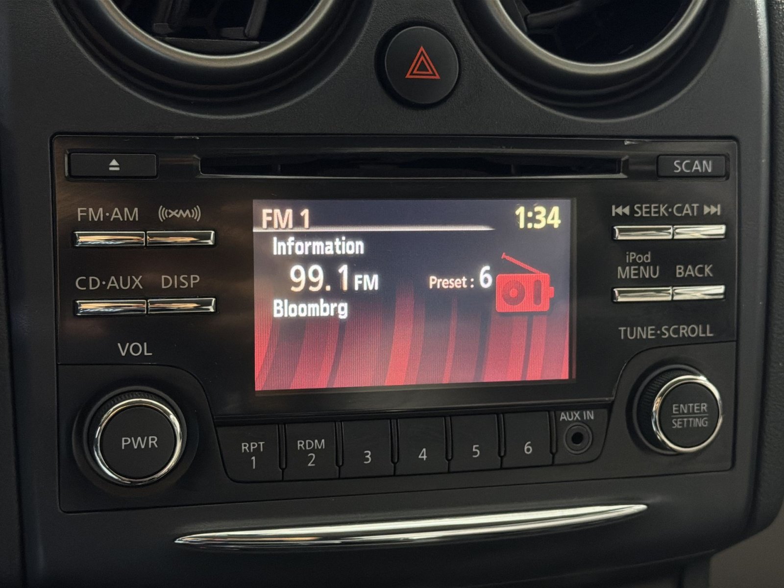 Used 2013 Nissan Rogue SV AWD/4WD image 31